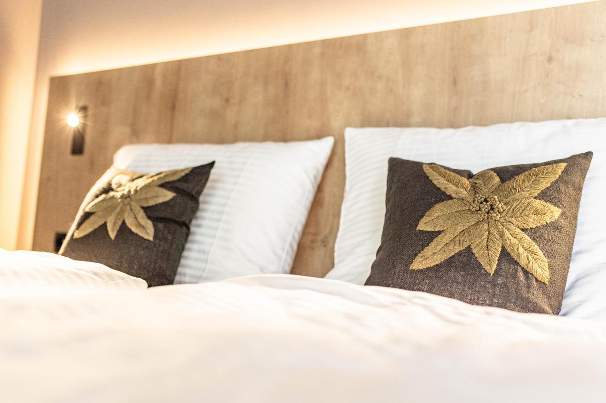 Villa Hubertus Luxuria Nova Suites - Adults Friendly Натурно Экстерьер фото